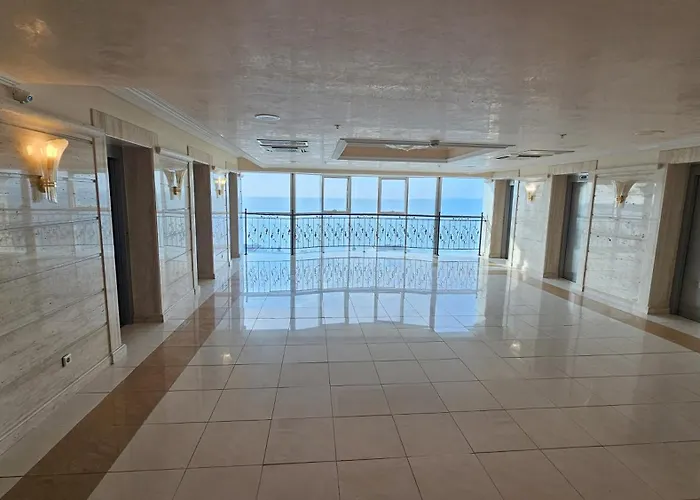 Sunset C8-10 Pomorie